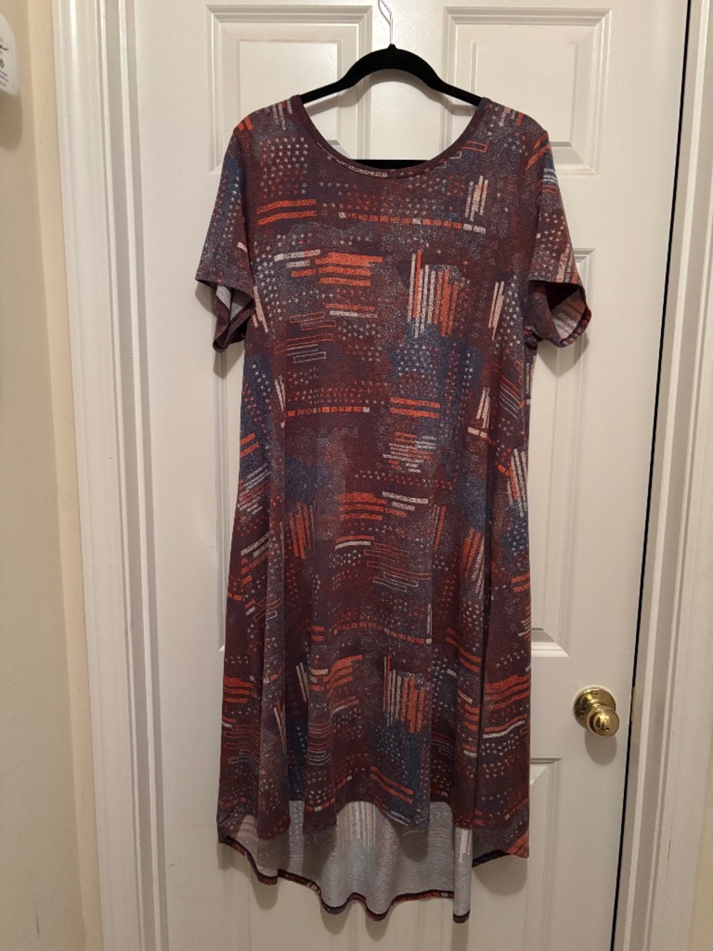 LuLaRoe Abstract Patriotic Carly XL